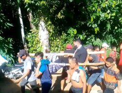 Gegara Kecelakaan, Pengantin Pria Terpaksa Ditandu Sejauh 1 Kilometer Menuju Lokasi Pernikahan di Mamasa