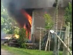 Rumah Warga di Kalukku, Mamuju Hangus Dilalap Si Jago Merah