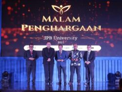 Pj Gubernur Sulbar, Akmal Malik, Raih Penghargaan Mitra Pengabdian pada Masyarakat dari IPB
