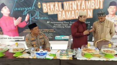 Ustadz Riza Muhammad Bawakan Tausiyah Rohani di SPN Polda Sulbar