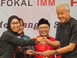 Ulfah Mawardi, Caleg DPR RI Dapil Sulbar Dapat Kue Ultah dari Ganjar Pranowo