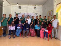 PT Pasangkayu Kembali Salurkan Bantuan CSR Pendidikan, Kini Giliran Desa Ako