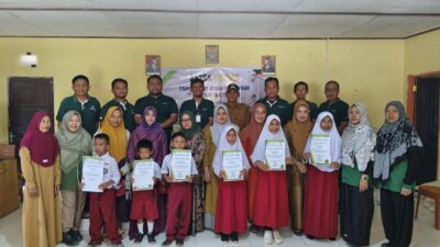 PT Lestari Tani Teladan Kembali Kucurkan Beasiswa Prestasi, Kali Ini Giliran Desa Towiora