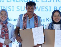 30 Tahun Penantian, Dua Dusun di Mamuju Kini Diterangi Listrik Desa dari PLN