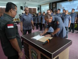 Arsal Aras Lantik Askary Sebagai Ketua Perbakin Mateng