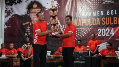 Turnamen Bola Voli Kapolda Sulbar Cup 2024, Pj Gubernur Bahtiar Apresiasi Inisiatif Olahraga