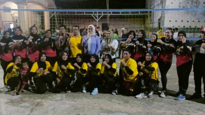 Laga Final Voli Club Putri Turnamen CV KM Cup II Disaksikan Langsung Wabup Pasangkayu Bersama Pimpinan CV KM