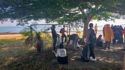 Dinkes Pasangkayu Libatkan Diri Dalam Giat Peduli Lingkungan HUT IJP Pasangkayu