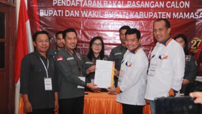 RPT-DBL Resmi Daftar sebagai Calon Bupati dan Wakil Bupati Mamasa 2024-2029