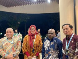 Didampingi Kabag Hukum, Wabup Pasangkayu Terima Penghargaan Kabupaten Peduli HAM