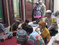Kapolres Pasangkayu Bersama PJU Bukber Dengan Warga Sekitar