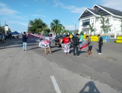 Massa Gelar Demo di Belakang Kantor DPRD Mamuju, Wujud Dukungan Terhadap TNI yang Merakyat
