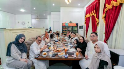 Kebahagiaan Gubernur Sulbar di Penghujung Ramadhan: Buka Puasa Bersama Orang Tercinta