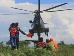 TNI Lakukan Simulasi Evakuasi Korban Banjir Sulsel, Kerahkan Alutsista