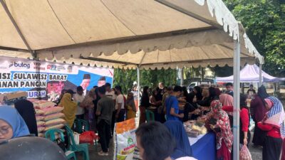Pemprov Sulbar Gelar Pasar Murah, Warga Mamuju Berbelanja dengan Hemat
