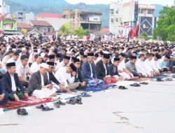 SDK-JSM Salat Idul Adha di Anjungan Pantai Manakarra Mamuju