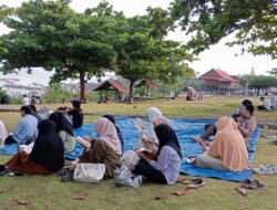 Silent Reading Session: Membaca Buku di Kesunyian Kompleks Makam Raja-Raja Banggae Majene