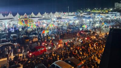 Gema Sulbar 2025 Sukses Digelar, Jacson Zeran Bikin Pengunjung “Tabola Bale” di Malam Penutupan