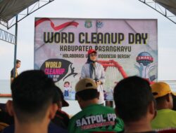 World Cleanup Day 2025 di Pasangkayu: Wabup Herny Ajak Masyarakat Jadikan Kebersihan Sebagai Budaya