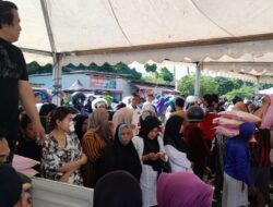 Warga Serbu Pasar Murah Pemprov Sulbar