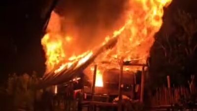 Rumah Adat di Nosu Mamasa Ludes Terbakar, Kerugian Diperkirakan Capai Ratusan Juta