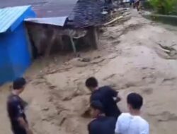 Diguyur Hujan Deras, Banjir Terjang Aralle Mamasa, 5 Rumah Terdampak
