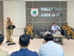 Lepas Tim Persimaju ke Piala Presiden 2026, Gubernur Sulbar Pasang Target Realistis
