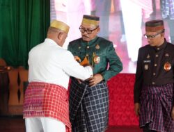 Gubernur Sulbar-Bupati Polewali Mandar Terima Gelar Kehormatan dari Pemangku Adat Arajang Balanipa