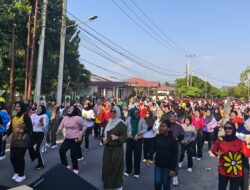 Herny Agus Turun Langsung Senam Bersama Warga, Car Free Day Pasangkayu Makin Semarak